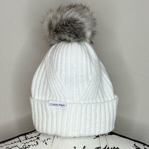 Calvin Klein Women's Ivory Ribbed Furry Pom Pom Fleece Lined Beanie Hat